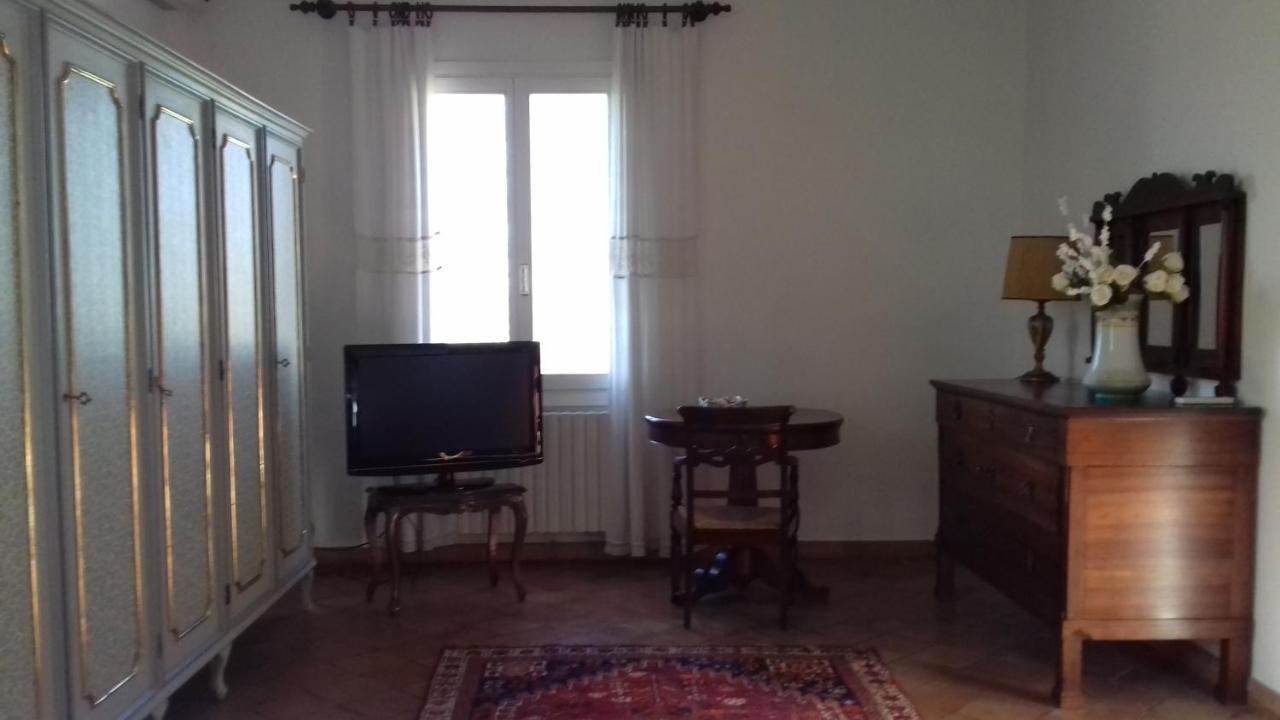 B&B Il Naviglio Di Antonelli Fabio Bastiglia Екстериор снимка